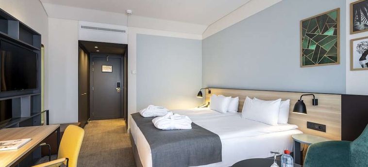 Hotel Holiday Inn Hasselt Hasselt: Foto 
