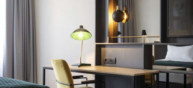 Hotel Holiday Inn Hasselt Hasselt: Foto 