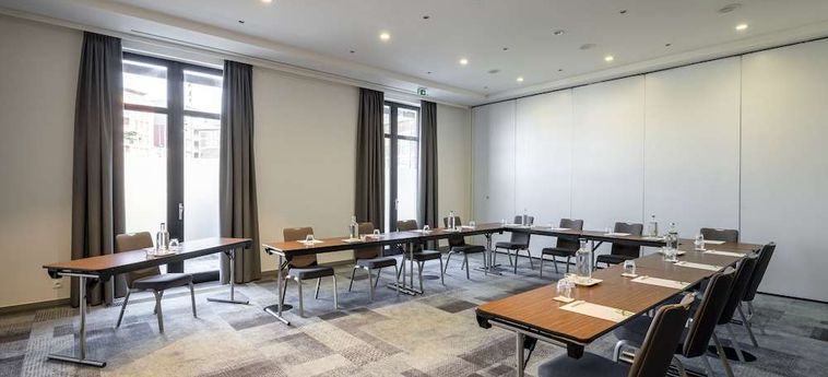 Hotel Holiday Inn Hasselt Hasselt: Foto 