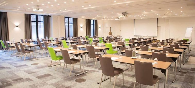 Hotel Holiday Inn Hasselt Hasselt: Foto 