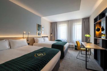 Hotel Holiday Inn Hasselt:  HASSELT