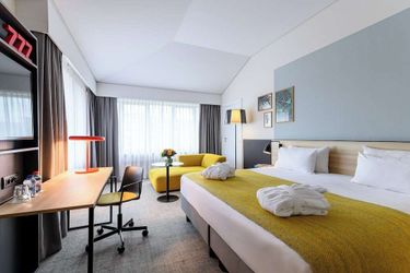 Hotel Holiday Inn Hasselt:  HASSELT