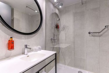 Hotel Holiday Inn Hasselt:  HASSELT