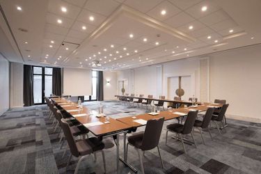Hotel Holiday Inn Hasselt:  HASSELT