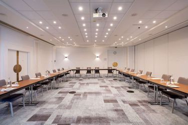 Hotel Holiday Inn Hasselt:  HASSELT