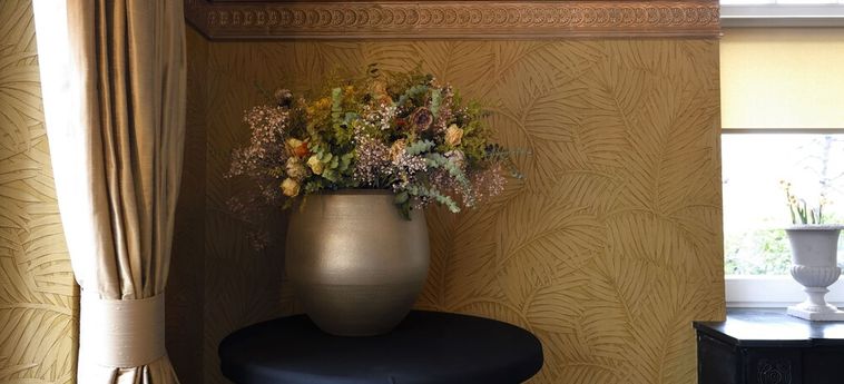 Hotel Maison Stout:  HASSELT