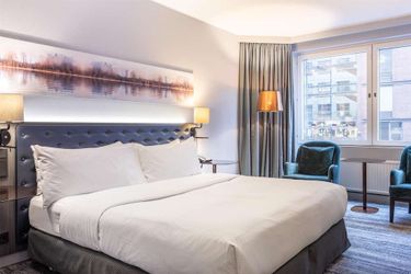 Hotel Hilton Helsinki Strand:  HELSINKI