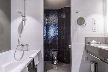 Hotel Hilton Helsinki Strand:  HELSINKI
