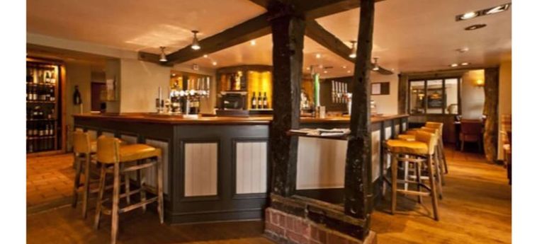 Hotel The Crown Pub, Dining &Amp; Rooms:  HENLOW