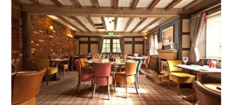 Hotel The Crown Pub, Dining &Amp; Rooms:  HENLOW