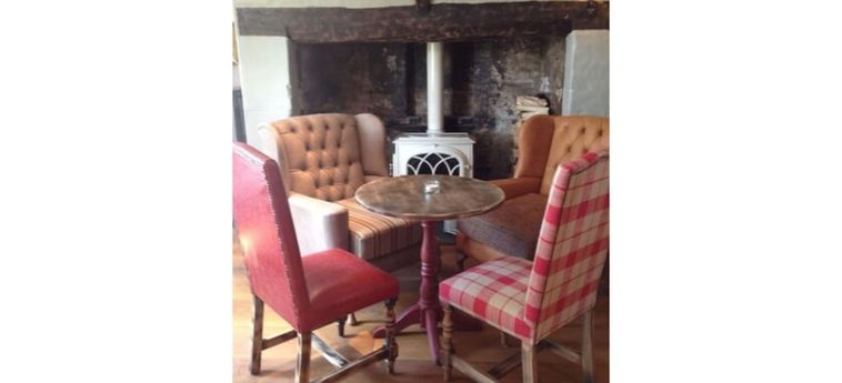 Hotel The Crown Pub, Dining &Amp; Rooms:  HENLOW