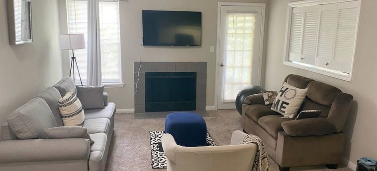 ENTIRE COZY NEST MINUTES FROM DULLES AIRPORT 3 Stelle