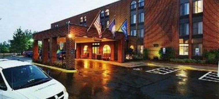Hotel Holiday Inn Express Reston Herndon:  HERNDON (VA)