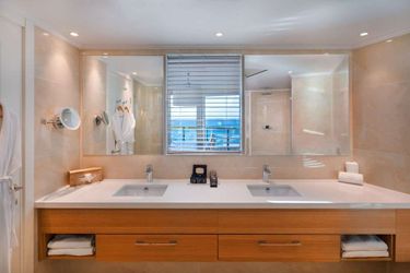 Hotel Herbert Samuel Okeanos Suites Herzilya1 Herzliya: Photo 