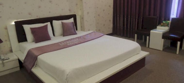 Hotel Luxury:  HO CHI MINH CITY