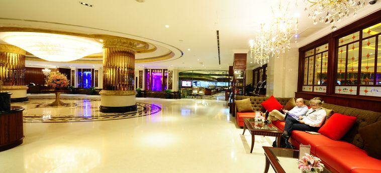 Hotel Windsor Plaza:  HO CHI MINH STADT