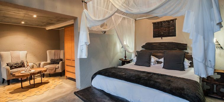 Hotel Pondoro Game Lodge:  HOEDSPRUIT