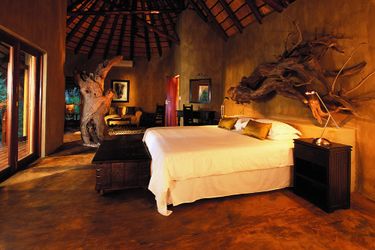 Hotel Pondoro Game Lodge:  HOEDSPRUIT
