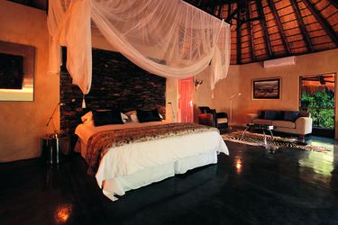 Hotel Pondoro Game Lodge:  HOEDSPRUIT