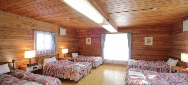 Log Hotel Larch Lake Kanayama:  HOKKAIDO - HOKKAIDO PREFECTURE
