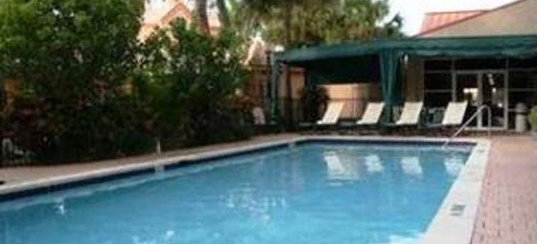 Hotel Hampton Inn & Suites Fort Lauderdale Airport:  HOLLYWOOD (FL)