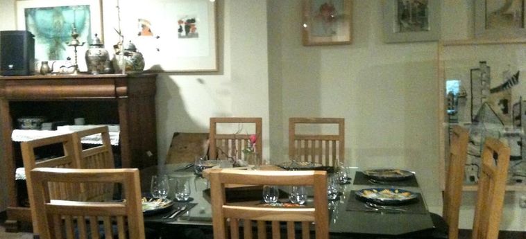 Hotel Paperkienea - Artandrelax:  HONDARRIBIA