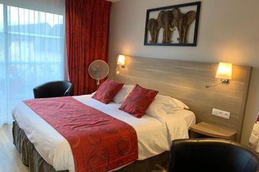 Hotel Motel Les Bleuets Honfleur: Photo 