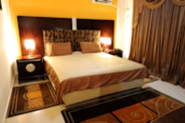 Hotel Ritz Roma:  HUAMBO