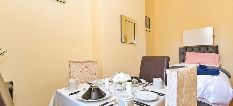 The Elm Wood Apartments Huddersfield: Photo 
