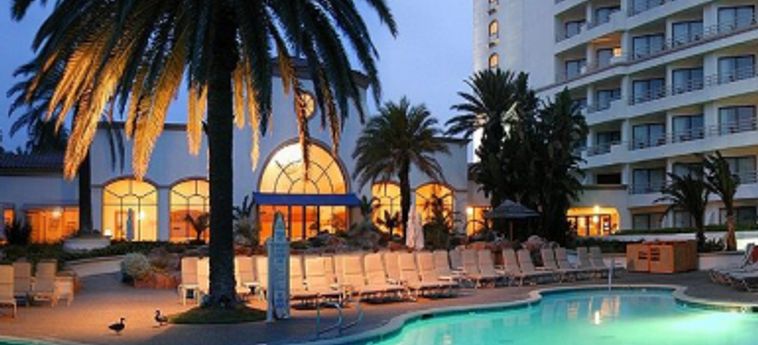 The Waterfront Beach Resort, A Hilton Hotel:  HUNTINGTON BEACH (CA)