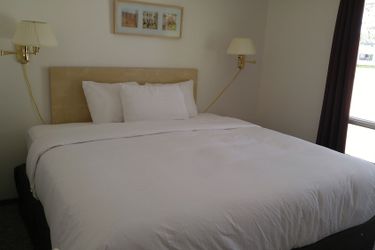 Hotel Tulip Inn:  HUNTSVILLE - CANADA
