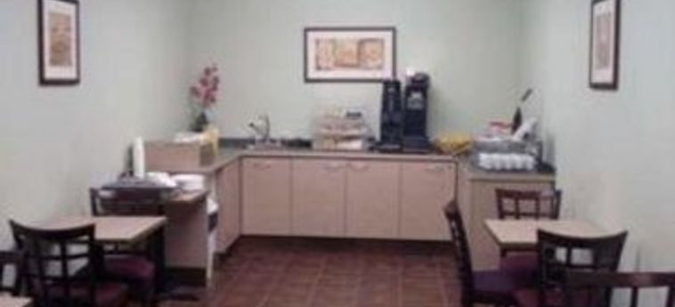 Hotel Econo Lodge Huntsville - Canada : Photo 