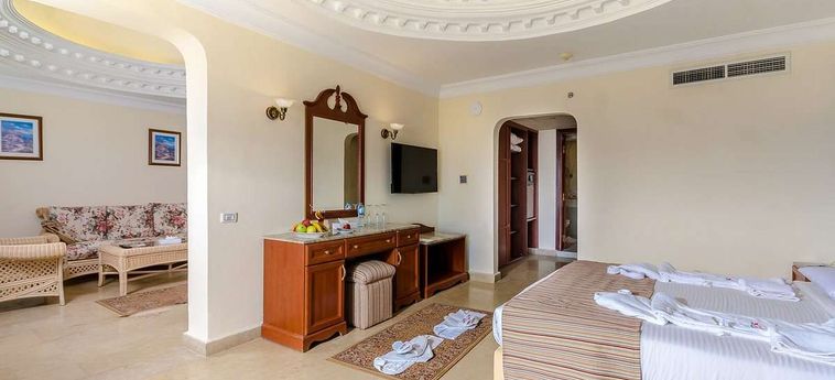 Hotel Titanic Beach Spa &Amp; Aqua Park Hurghada: Foto 