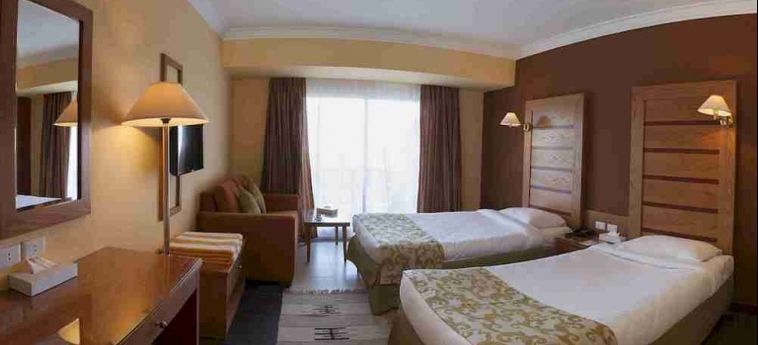 Hotel Golden Beach Resort:  HURGHADA