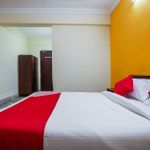 Hotel OYO 41751 HOTEL SABHARWAL