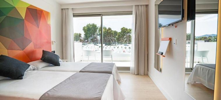 Hotel Thb Naeco Ibiza :  IBIZA - BALEARIC ISLANDS