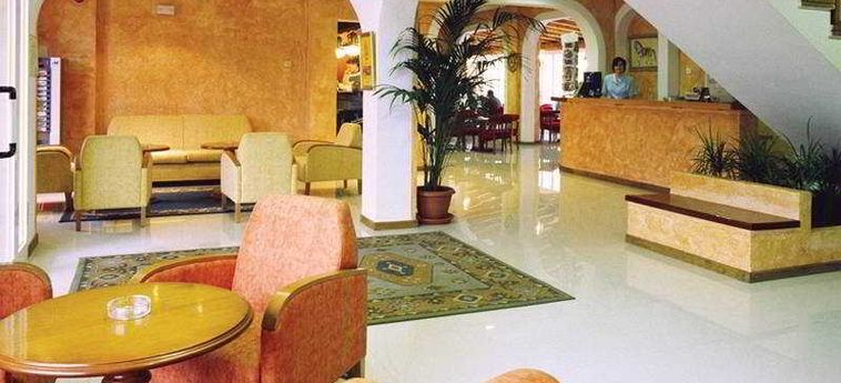 Hotel Apartamentos Calas De Ibiza:  IBIZA - BALEARISCHEN INSELN