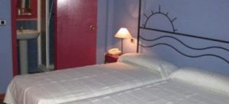 Hotel Hostal La Marina:  IBIZA - BALEARISCHEN INSELN