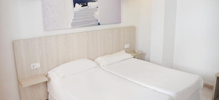 Hotel Apartamentos Vibra Panoramic:  IBIZA - ILES BALEARES