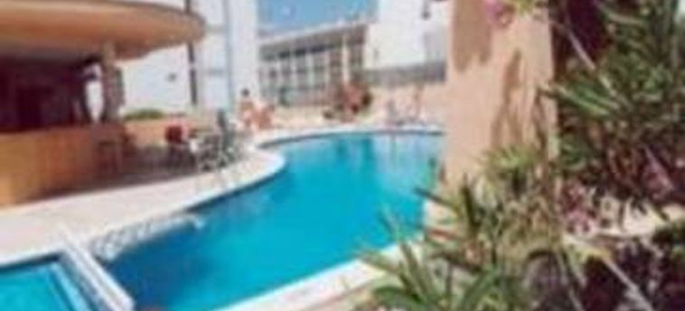 Hotel Apartamentos Poniente Playa:  IBIZA - ISLAS BALEARES