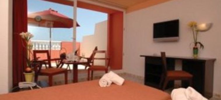 Hotel Fergus Paraiso Beach:  IBIZA - ISOLE BALEARI
