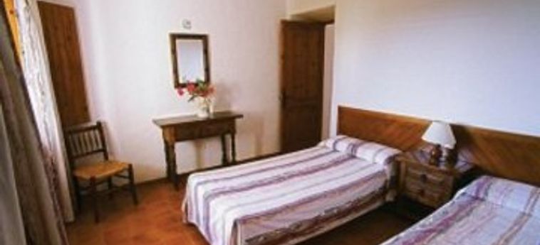 Hotel Apartamentos Benet - Los Pinares :  IBIZA - ISOLE BALEARI