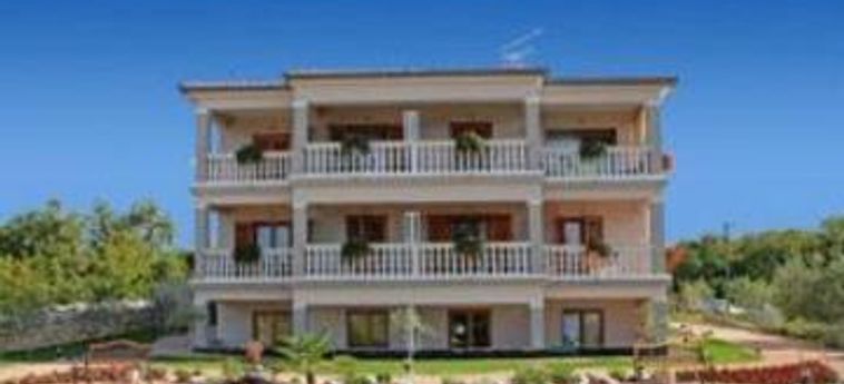 Hotel Vila Milcetic:  ILE DE KRK - QUARNERO