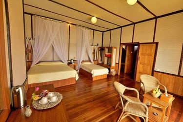 Hotel Shwe Inn Tha Floating Resort Inle: Photo 