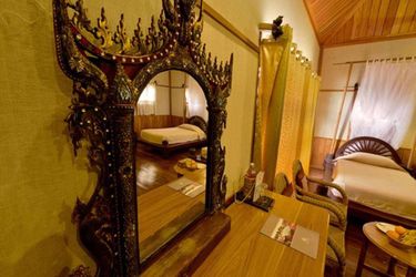 Hotel Shwe Inn Tha Floating Resort Inle: Photo 