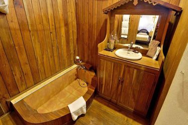 Hotel Shwe Inn Tha Floating Resort Inle: Photo 