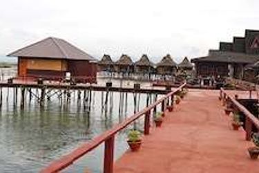 Hotel Shwe Inn Tha Floating Resort Inle: Photo 