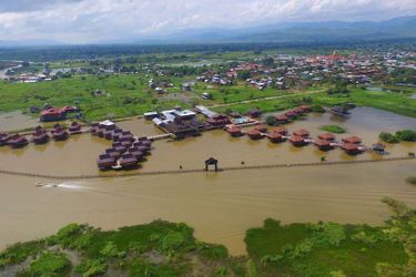 Hotel Shwe Inn Tha Floating Resort Inle: Photo 