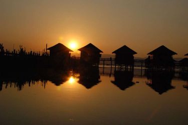 Hotel Golden Island Cottage (Tale-U) Inle: Photo 
