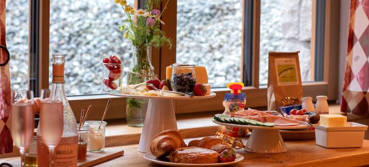 Hotel Stadl Chalet Ischgl Ischgl: Foto 